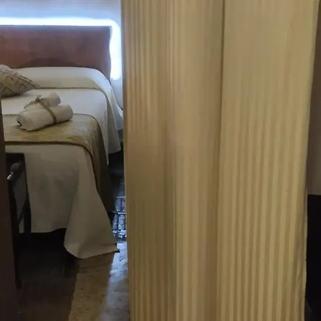 L'alcova Dei Grifoni Apartamento